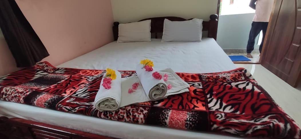 Veeru Homestay Hospet Exterior photo